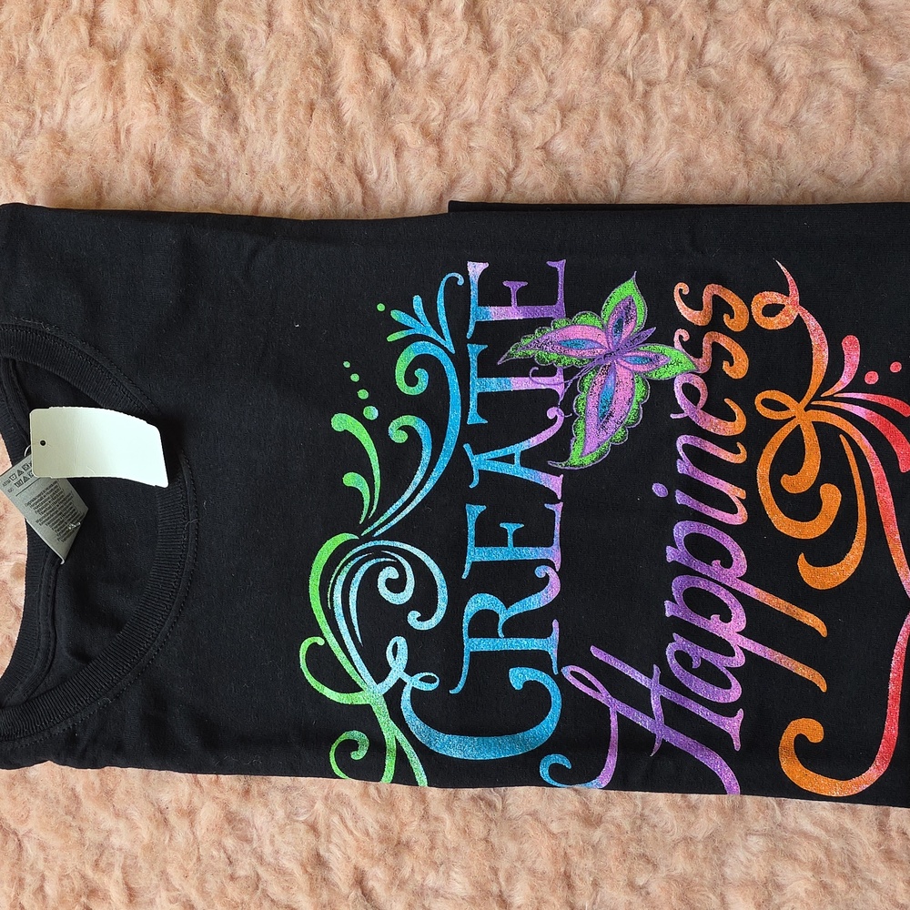 GILDAN Women's Graphic T~SHIRT
